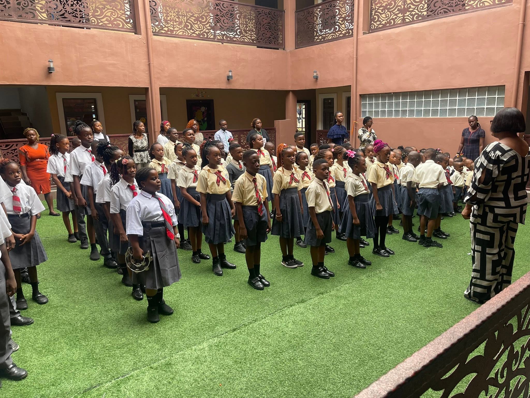 DAV-HAROS International School Students